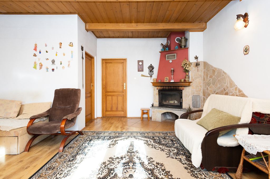 Dom 4 pokojowe na Sprzedaż