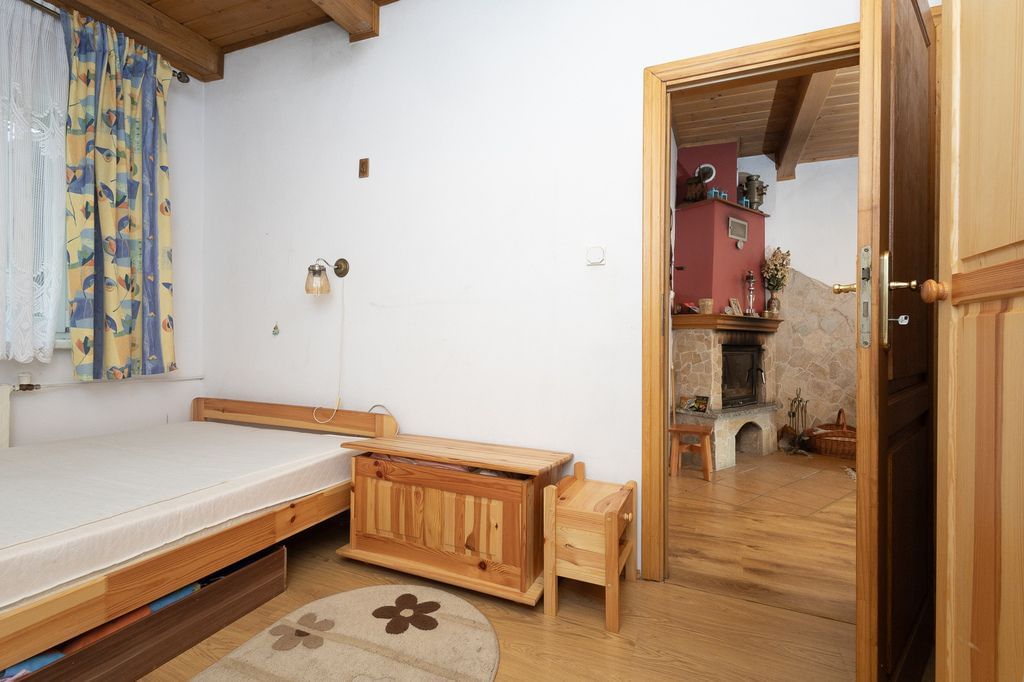 Dom 4 pokojowe na Sprzedaż