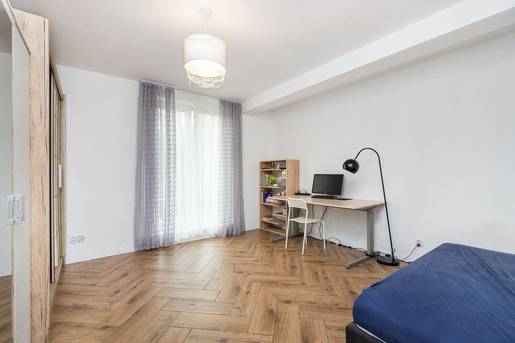 Dom 14 pokojowe na Sprzedaż