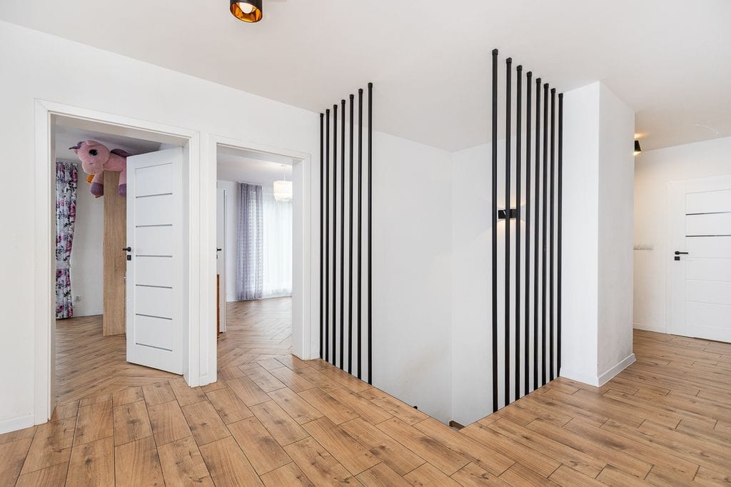 Dom 14 pokojowe na Sprzedaż