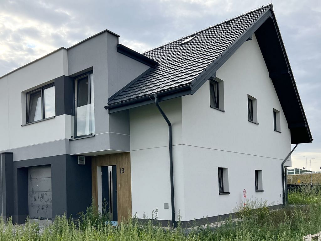 Dom 5 pokojowe na Sprzedaż