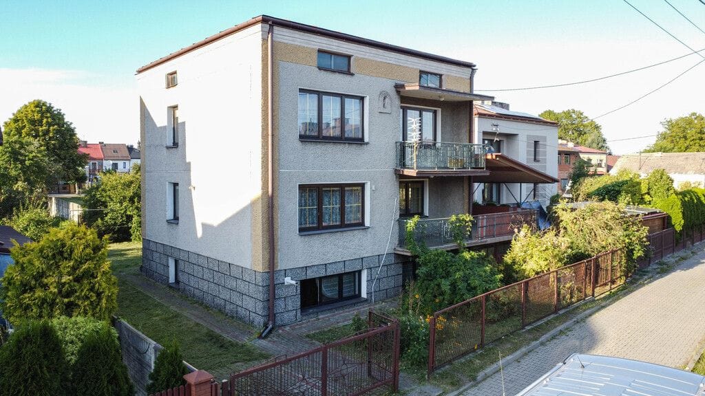 Dom 6 pokojowe na Sprzedaż