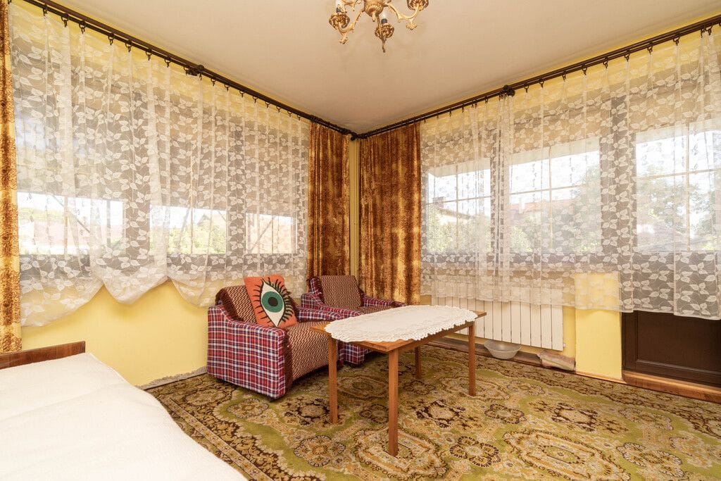 Dom 6 pokojowe na Sprzedaż