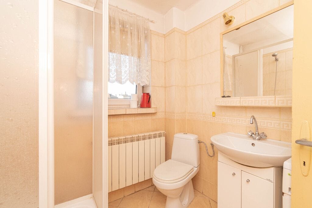 Dom 6 pokojowe na Sprzedaż