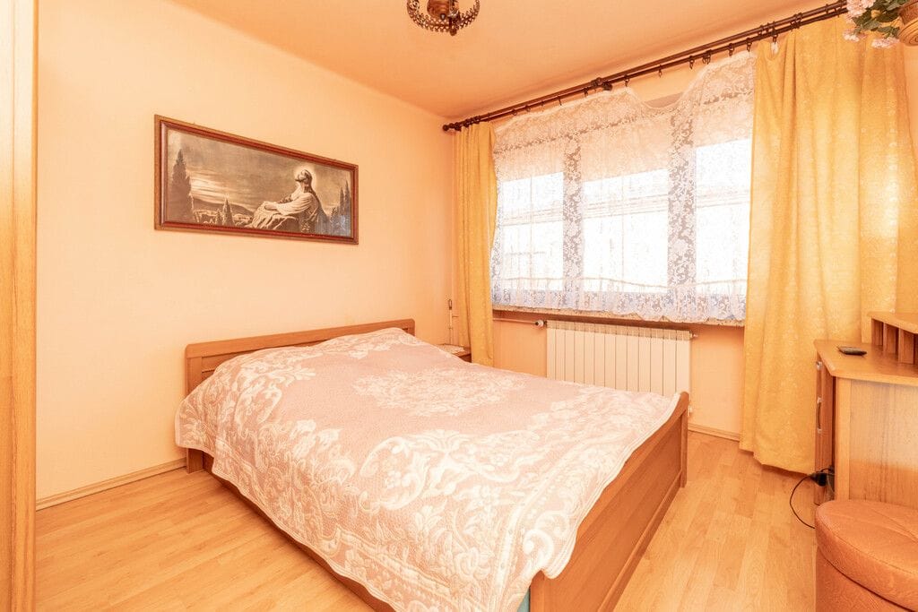 Dom 6 pokojowe na Sprzedaż