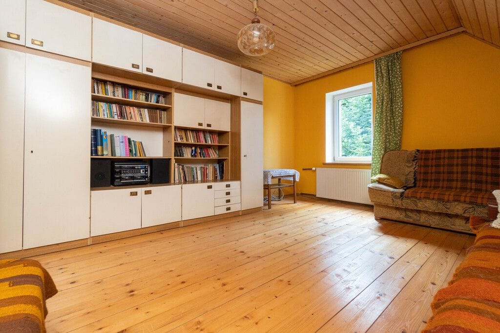 Dom 6 pokojowe na Sprzedaż