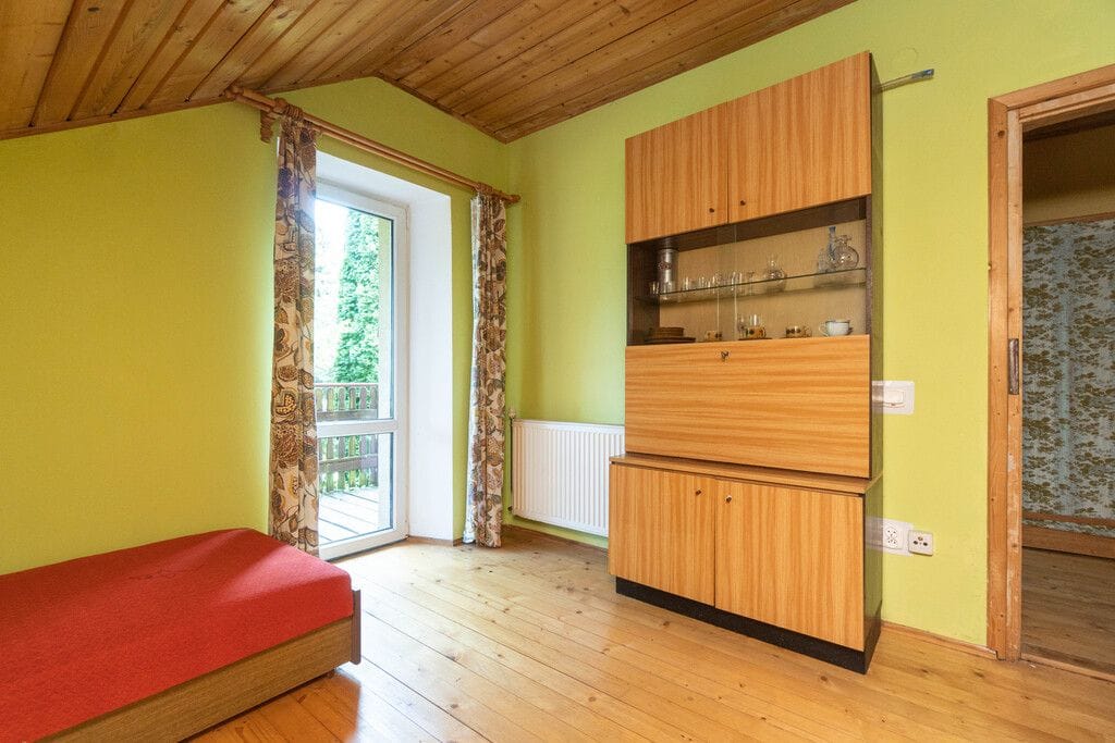 Dom 6 pokojowe na Sprzedaż