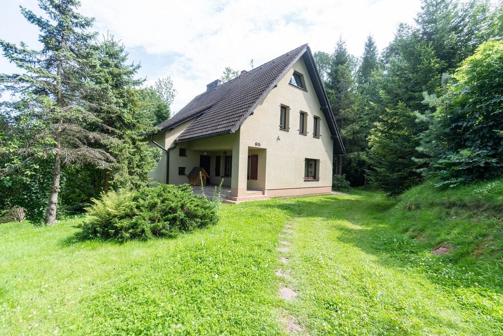 Dom 6 pokojowe na Sprzedaż