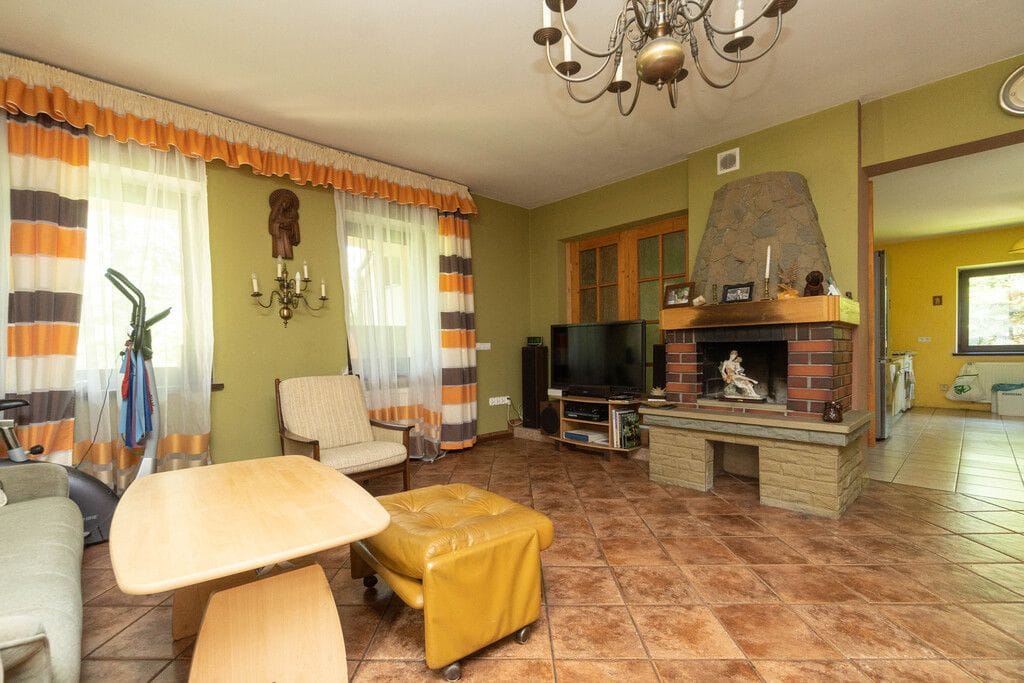 Dom 6 pokojowe na Sprzedaż