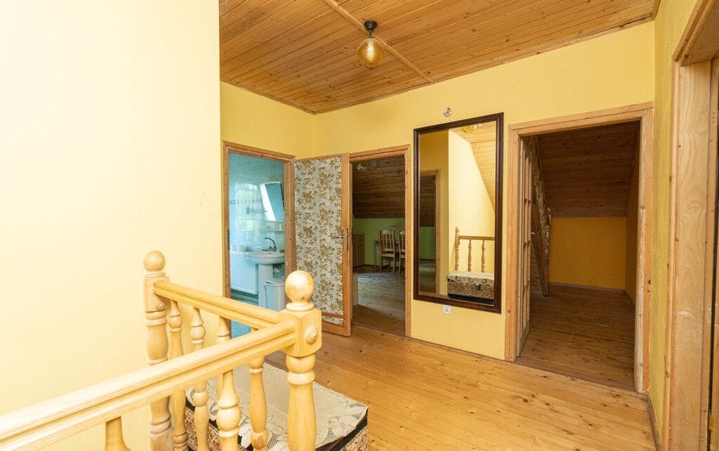 Dom 6 pokojowe na Sprzedaż