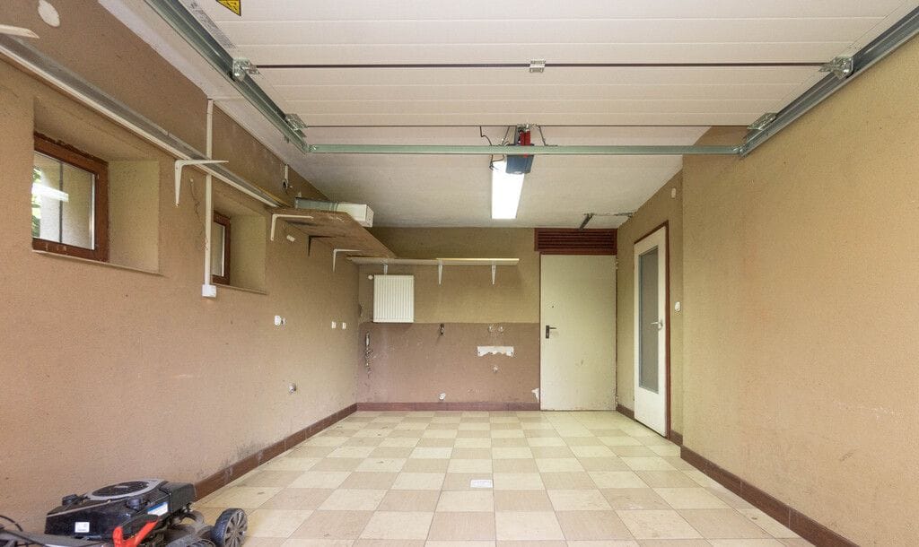 Dom 6 pokojowe na Sprzedaż