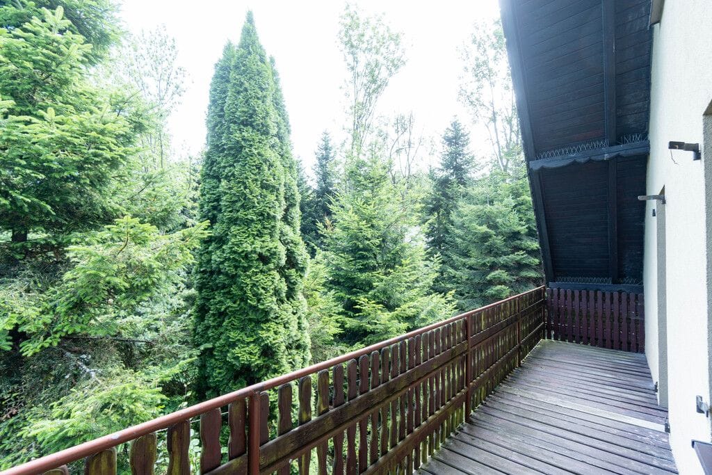 Dom 6 pokojowe na Sprzedaż