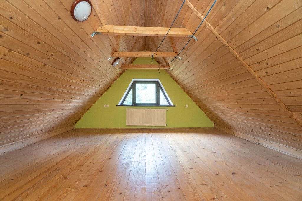 Dom 6 pokojowe na Sprzedaż