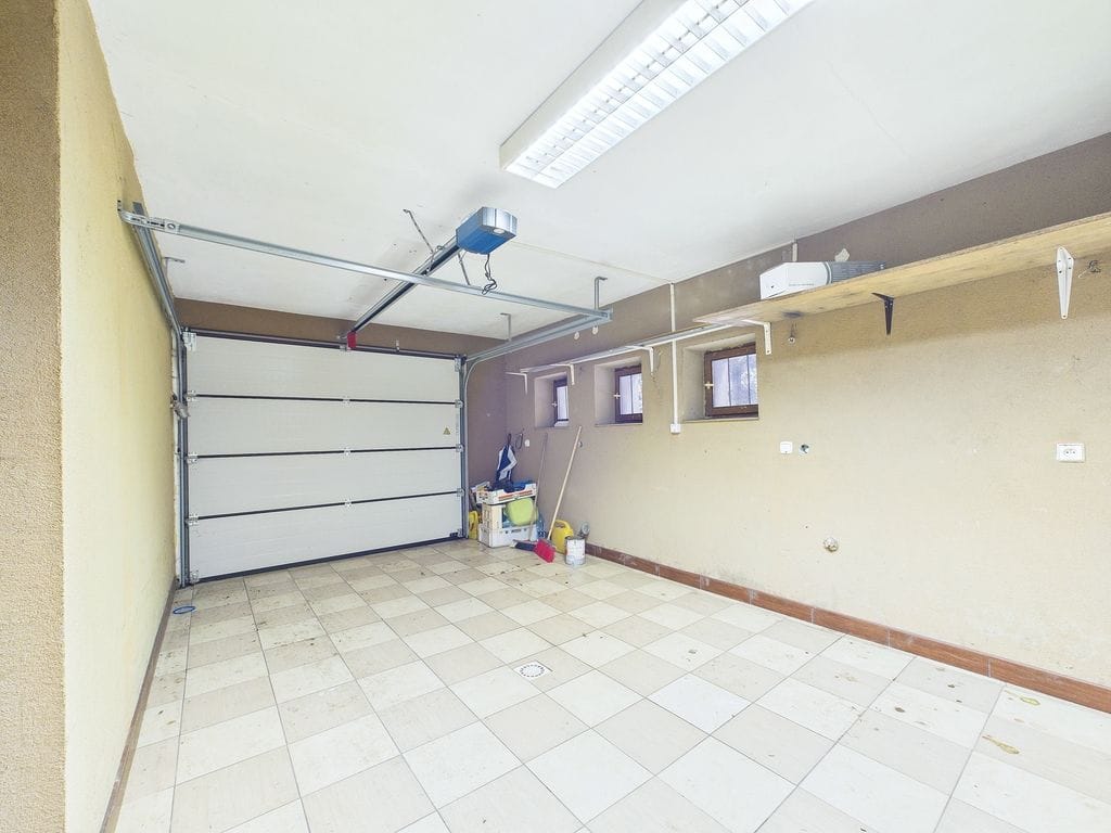 Dom 6 pokojowe na Sprzedaż