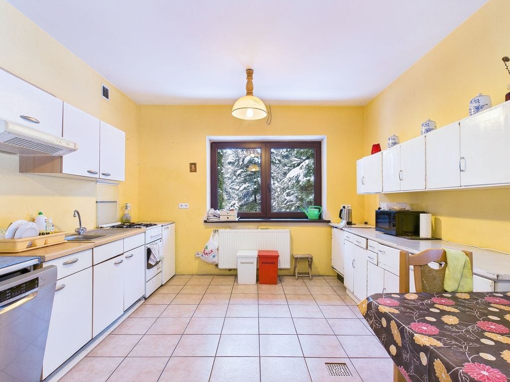 Dom 6 pokojowe na Sprzedaż