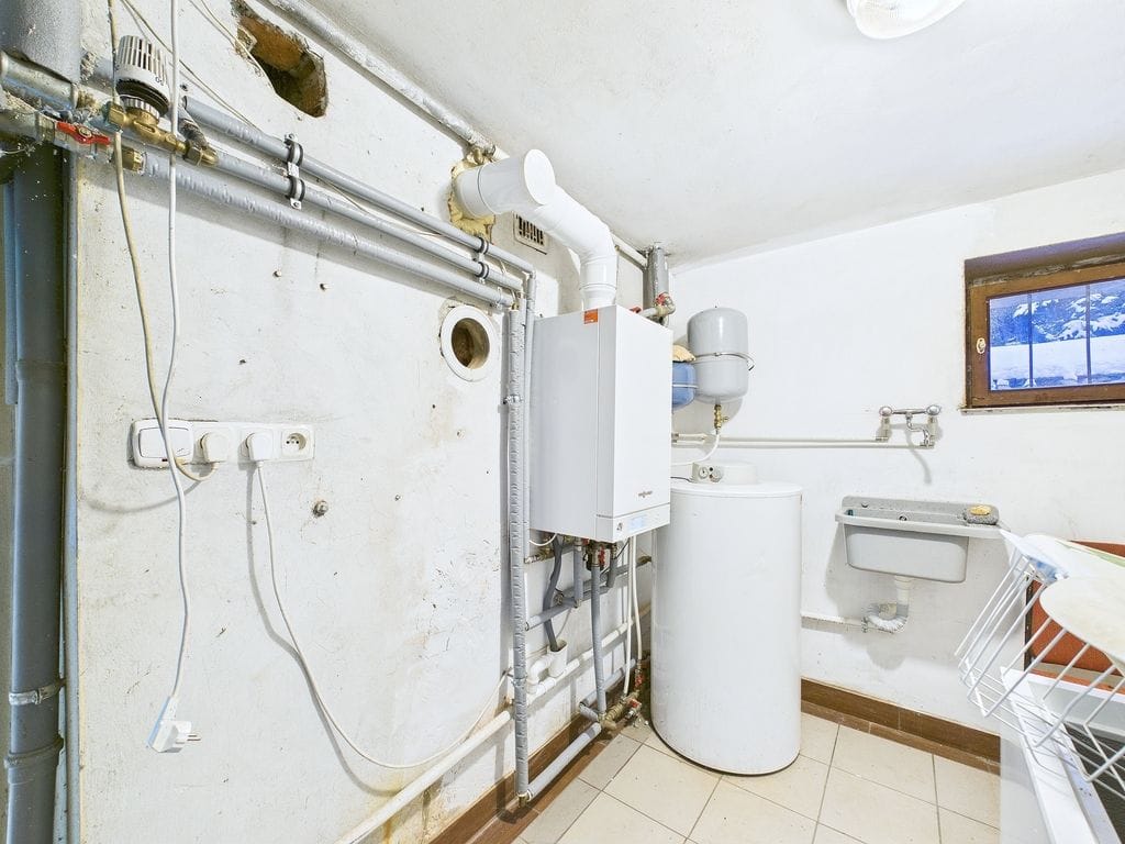 Dom 6 pokojowe na Sprzedaż