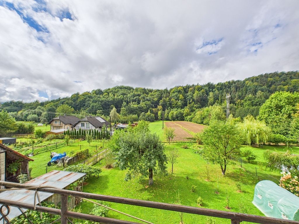 Dom 6 pokojowe na Sprzedaż