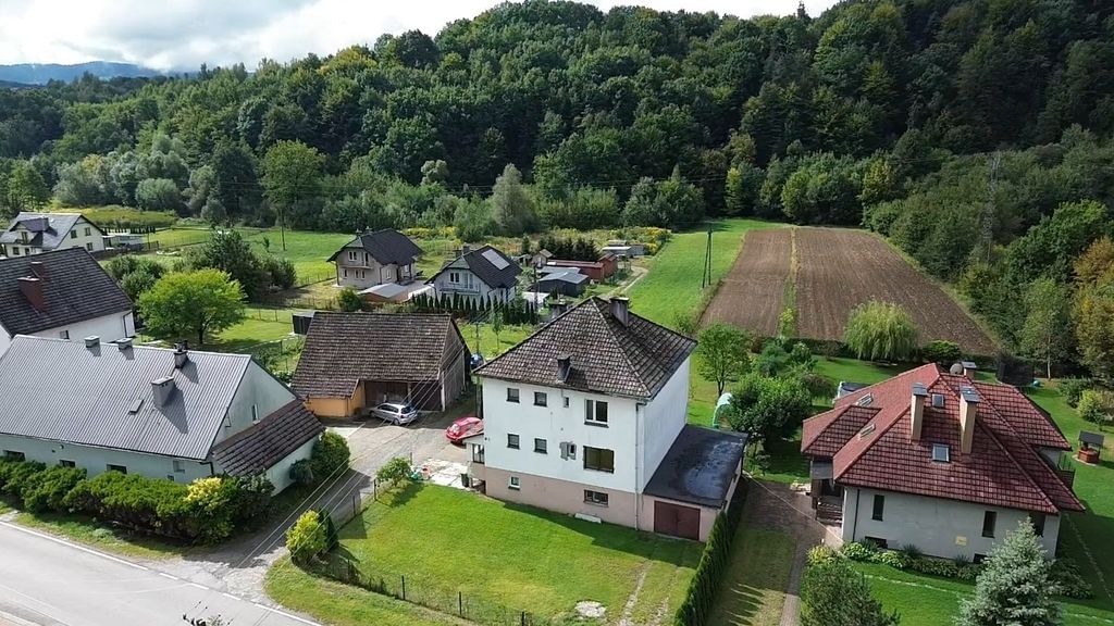 Dom 6 pokojowe na Sprzedaż