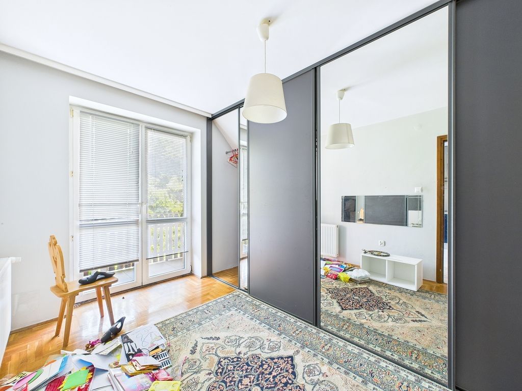 Dom 7 pokojowe na Sprzedaż