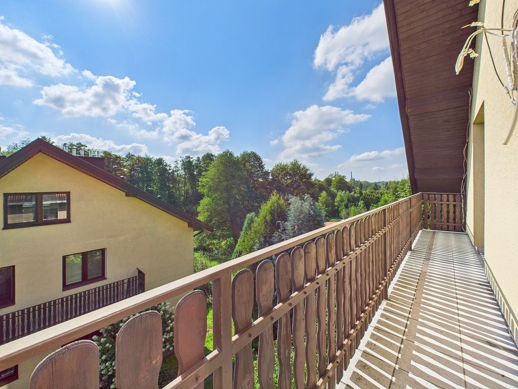 Dom 7 pokojowe na Sprzedaż