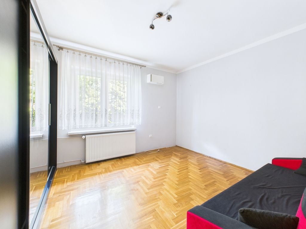 Dom 7 pokojowe na Sprzedaż