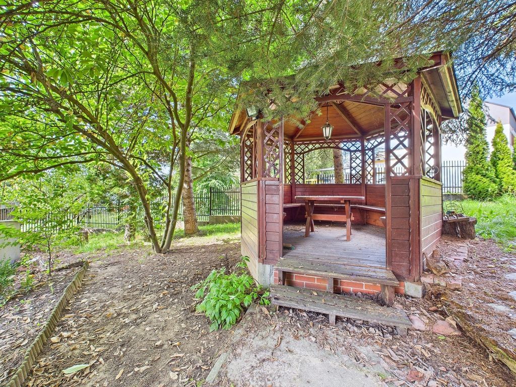 Dom 7 pokojowe na Sprzedaż