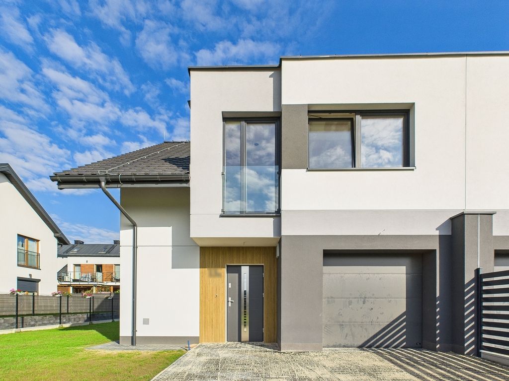 Dom 5 pokojowe na Sprzedaż