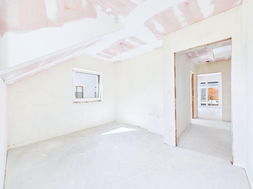 Dom 5 pokojowe na Sprzedaż