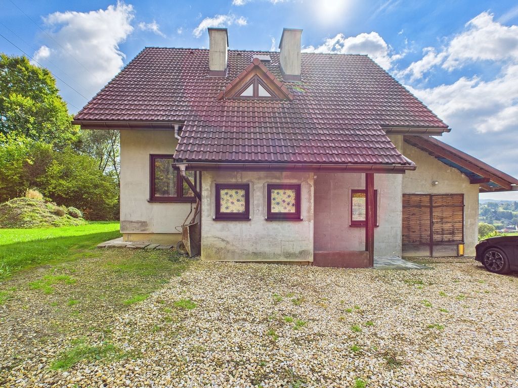 Dom 4 pokojowe na Sprzedaż