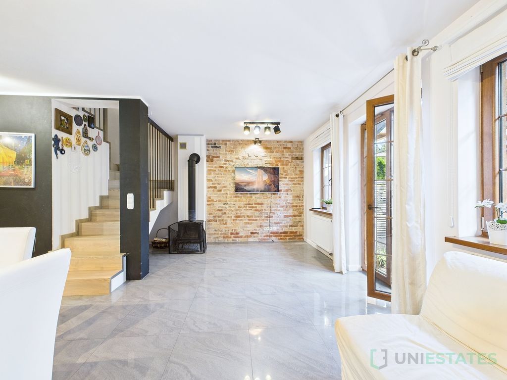 Dom 5 pokojowe na Sprzedaż