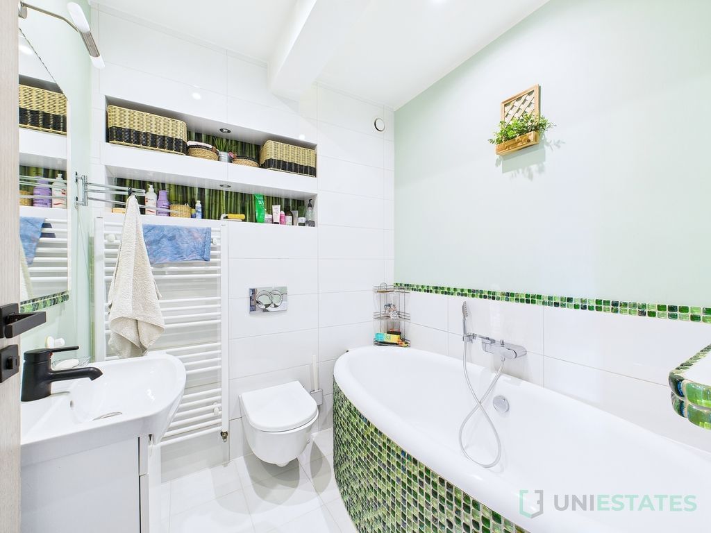 Dom 5 pokojowe na Sprzedaż