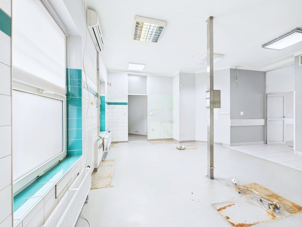 Lokal użytkowy  pokojowe na Sprzedaż