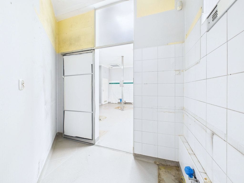 Lokal użytkowy  pokojowe na Sprzedaż