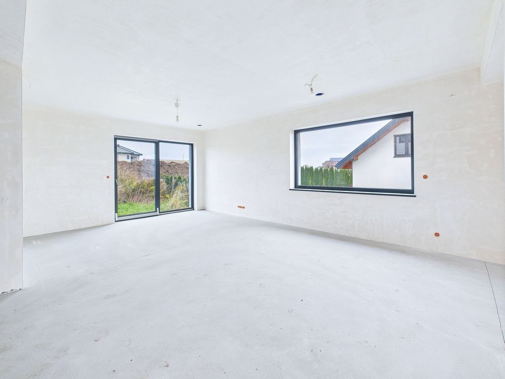 Dom 5 pokojowe na Sprzedaż