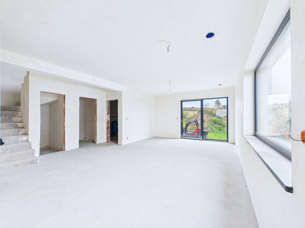 Dom 5 pokojowe na Sprzedaż