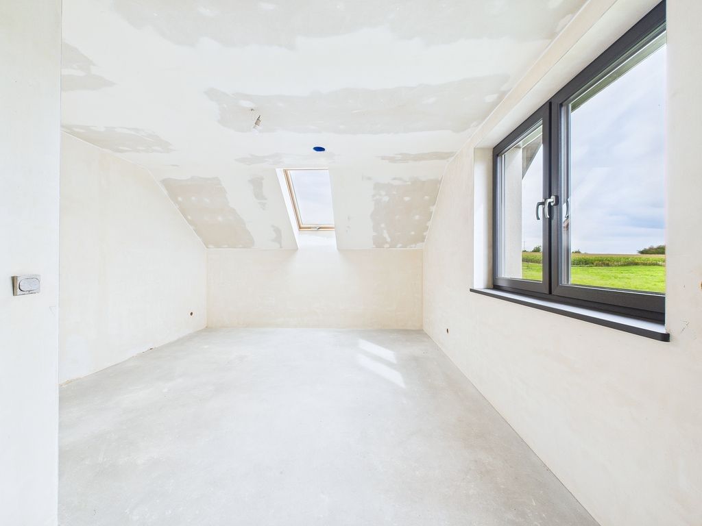 Dom 5 pokojowe na Sprzedaż