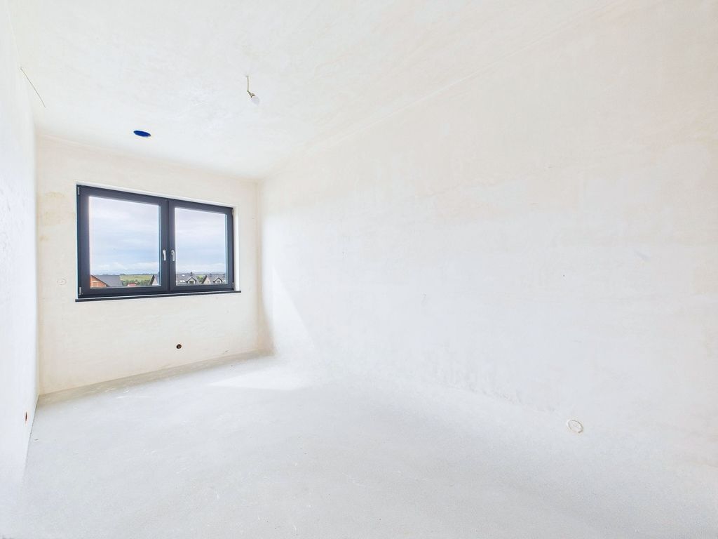 Dom 5 pokojowe na Sprzedaż