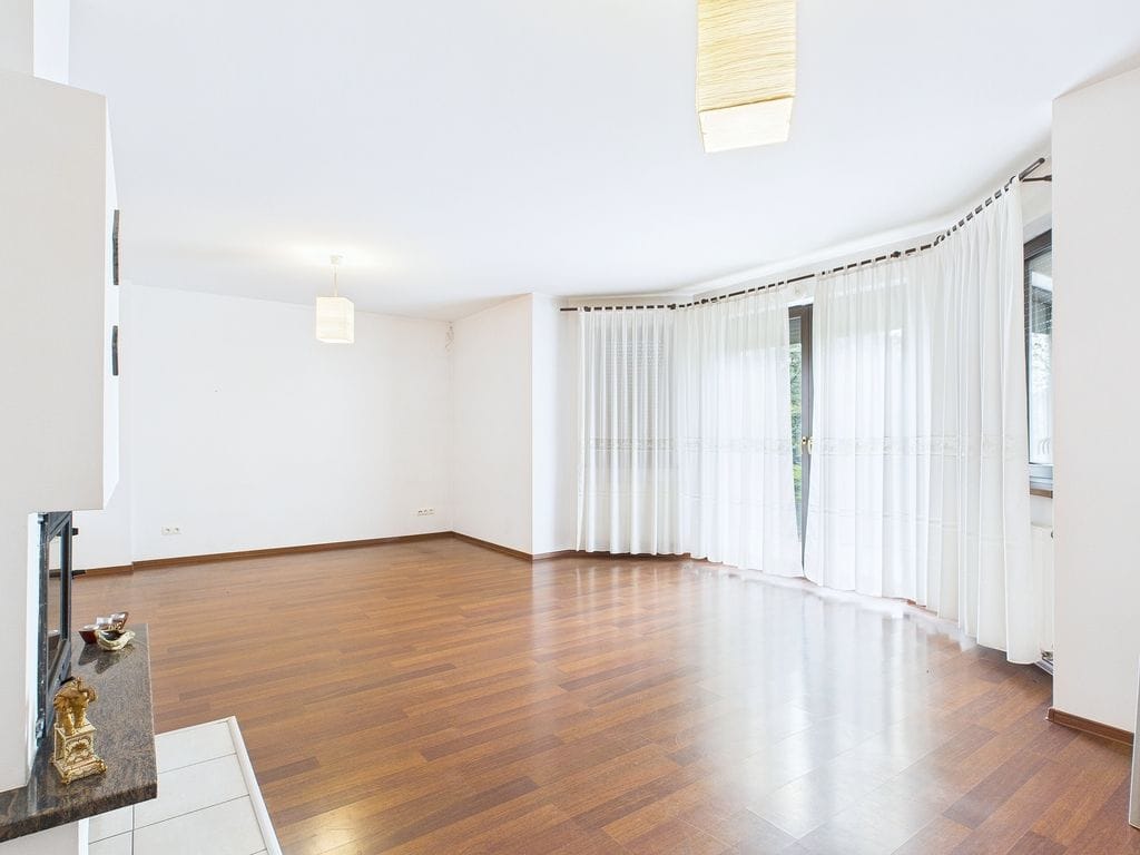 Dom 5 pokojowe na Sprzedaż