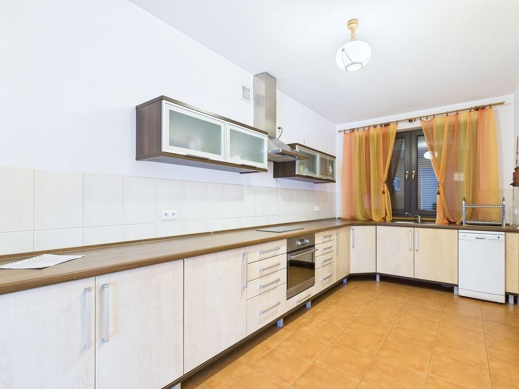 Dom 5 pokojowe na Sprzedaż