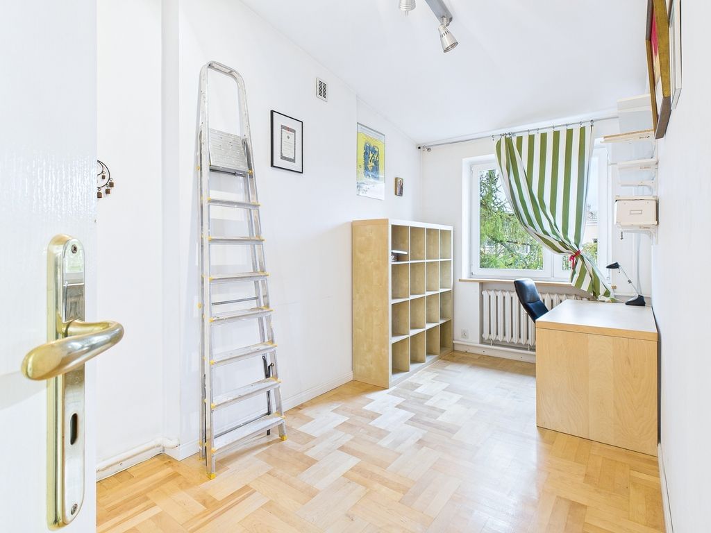 Mieszkanie 4 pokojowe na Sprzedaż