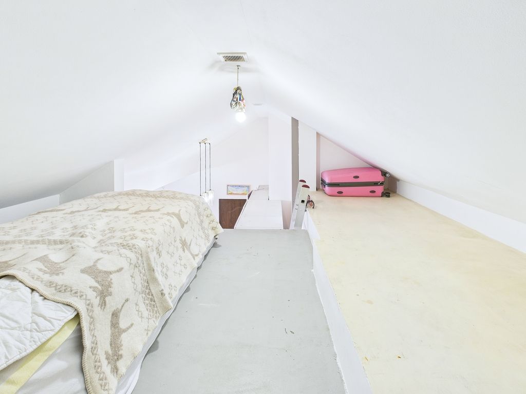 Mieszkanie 4 pokojowe na Sprzedaż