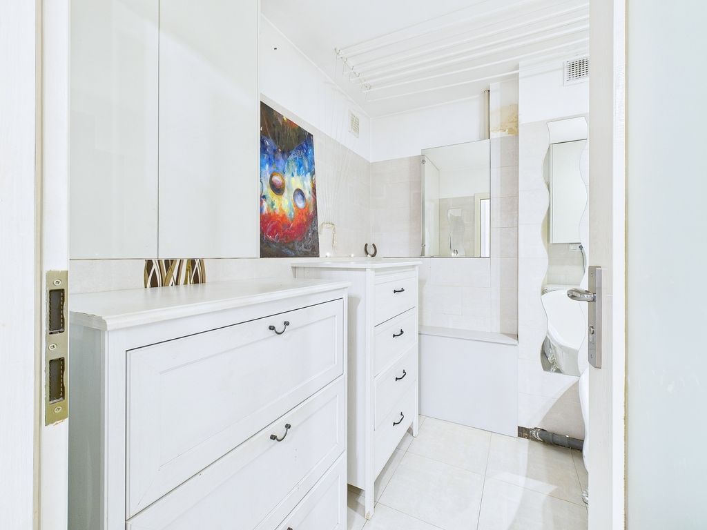 Mieszkanie 4 pokojowe na Sprzedaż