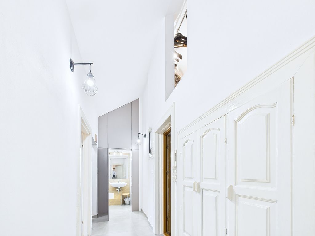 Mieszkanie 4 pokojowe na Sprzedaż