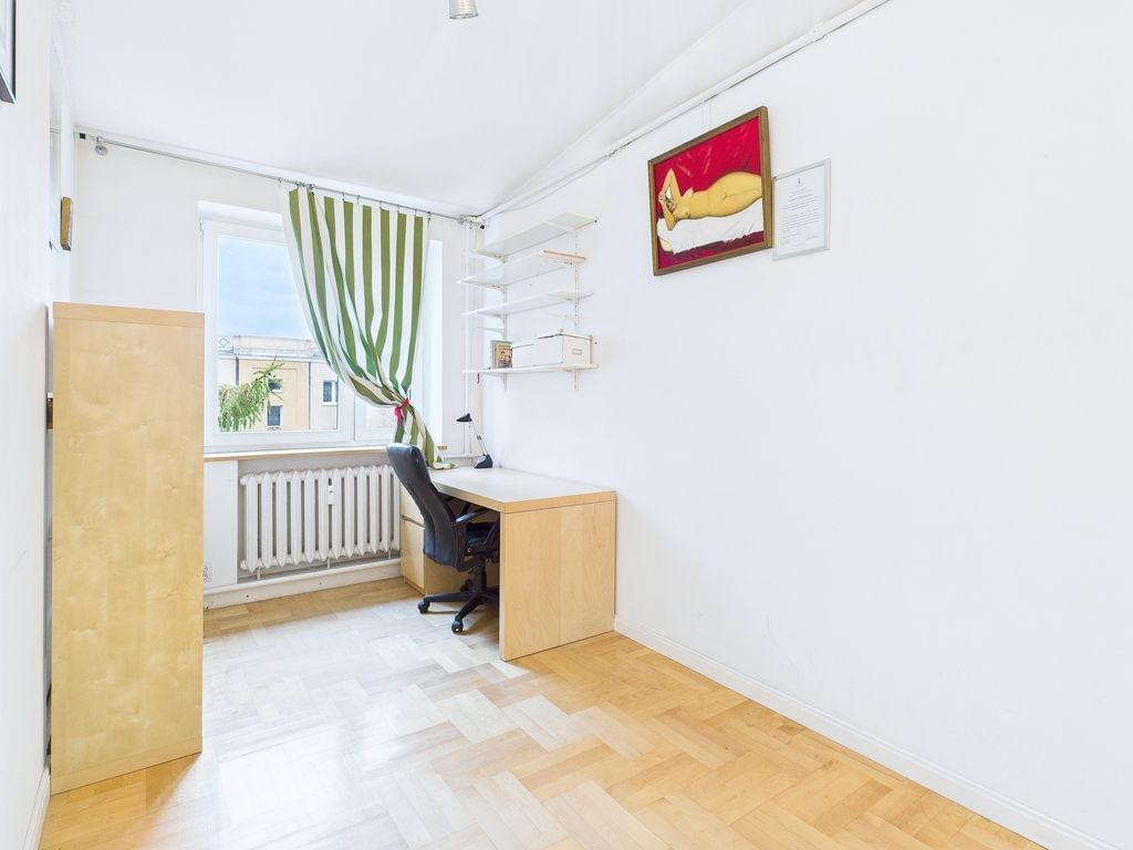 Mieszkanie 4 pokojowe na Sprzedaż