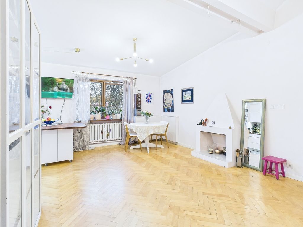 Mieszkanie 4 pokojowe na Sprzedaż