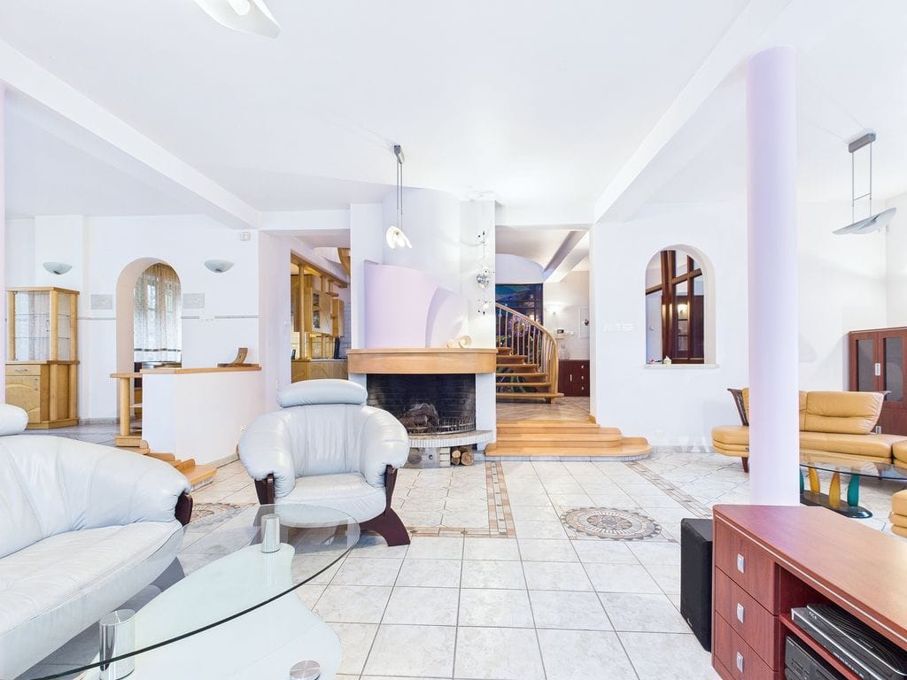 Dom 6 pokojowe na Sprzedaż