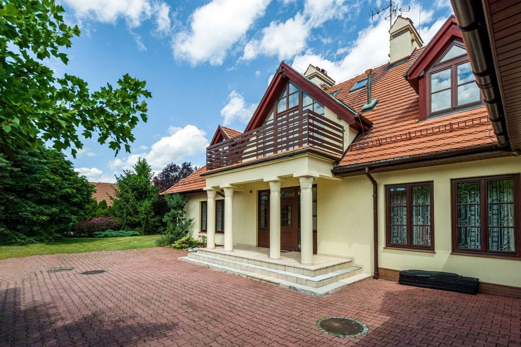 Dom 6 pokojowe na Sprzedaż