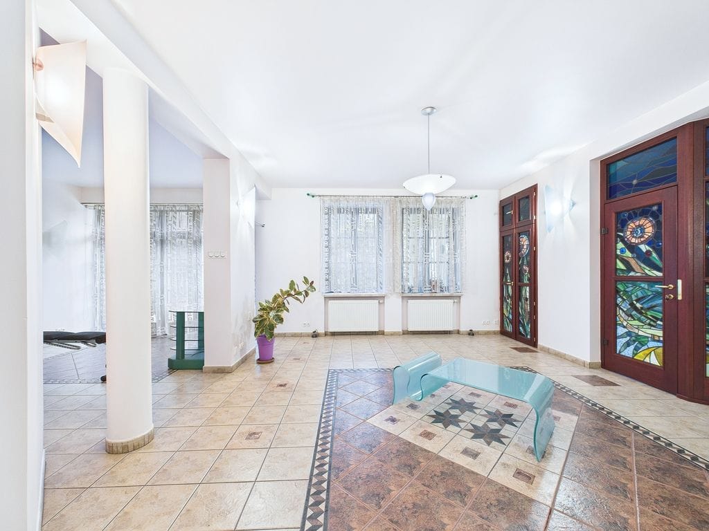 Dom 6 pokojowe na Sprzedaż