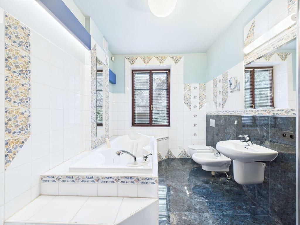 Dom 6 pokojowe na Sprzedaż