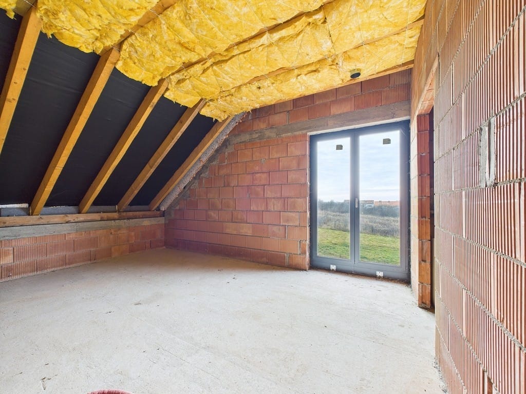 Dom 4 pokojowe na Sprzedaż